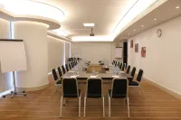 Staybridge Suites BEIRUT by IHG - Condos