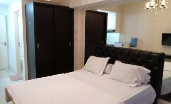 Studio Apartment at Supermall Tanglin Surabaya (Miracle)