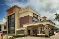 Drury Inn & Suites Houston Galleria Hotel in zona Memorial Park