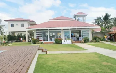 CML Beach Resort & Water Park Hotels near XentroMall Lemery