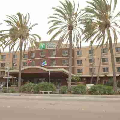 Holiday Inn Express San Diego South - Chula Vista Hotel Exterior