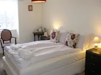 The Tree Inn Hotels in Marhamchurch