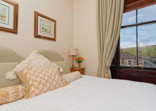 The Glenfarg - Housity