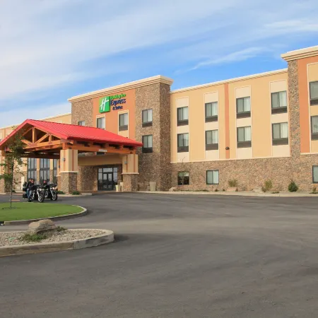 Glacier Peaks Hotel