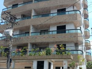 Apartamento Mobiliado na Praia