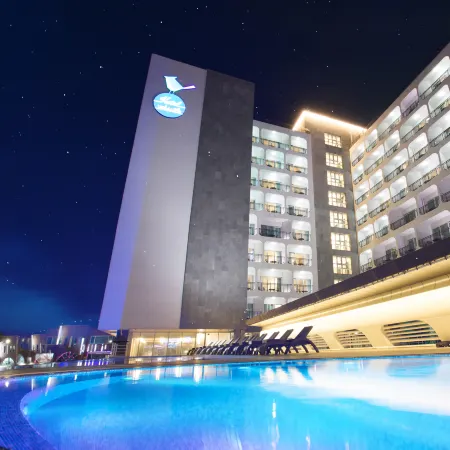 Hotel Whistlelark Jeju Отели рядом с достопримечательностью «Храм Самсонхёль»