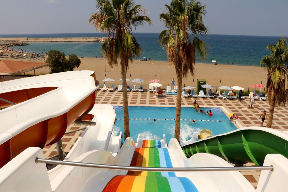 Grand Akca Hotel