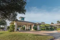 Quality Inn Hotels in Ennis