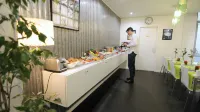 Hotel Glasgow Monceau by Patrick Hayat - Breakfast