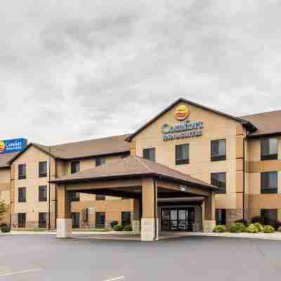 Comfort Inn & Suites Mitchell Hotel Exterior