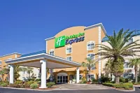 Holiday Inn Express & Suites Gainesville