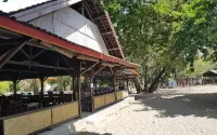 Pantai Kencana Hotel Hotels in Labuhan Badas