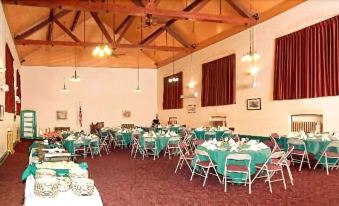 The Noon-Collins Inn - Housity