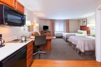 Candlewood Suites Tulsa NE - Owasso Hôtels à : Owasso