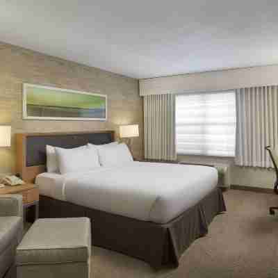 Holiday Inn Grand Rapids - Airport Rooms