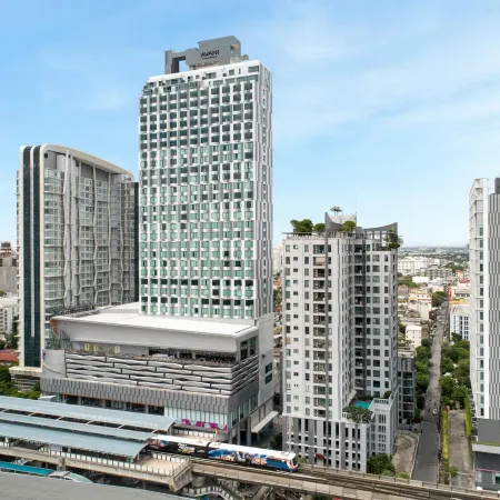 Avani Sukhumvit Bangkok Hotel Отели рядом с достопримечательностью «Станция надземного метро On Nut»