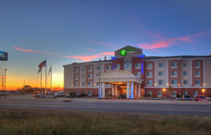 Holiday Inn Express & Suites ELK CITY by IHG
