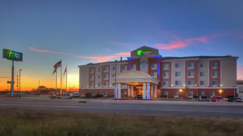 Holiday Inn Express & Suites ELK CITY by IHG - Pools
