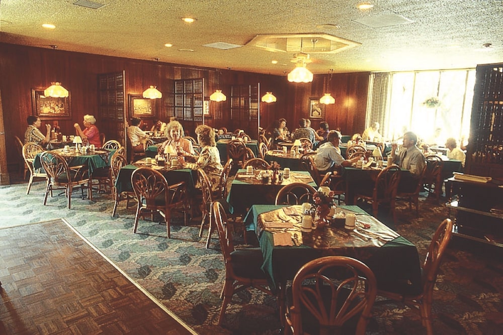 Meadow Court Inn - Ithaca