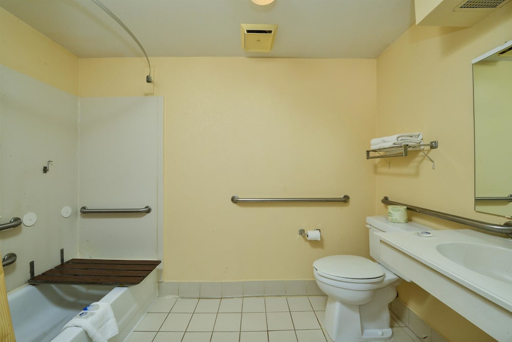 Americas Best Value Inn Evansville East