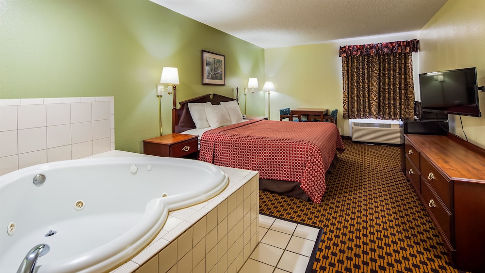 SureStay Plus by Best Western Chattanooga Hamilton Place