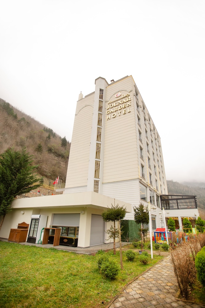 Jolnar Garden Hotel