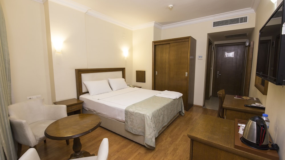Tarbus Hotel