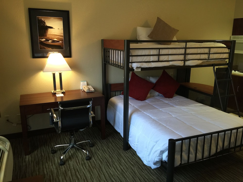 Hawthorn Suites by Wyndham Rancho Cordova/Folsom