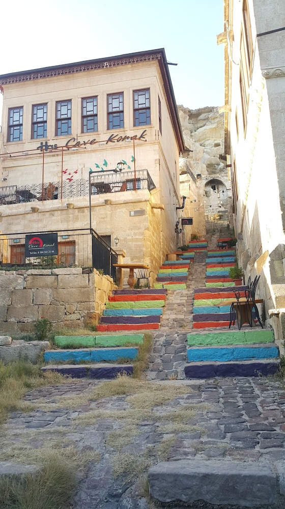 Has Cave Konak