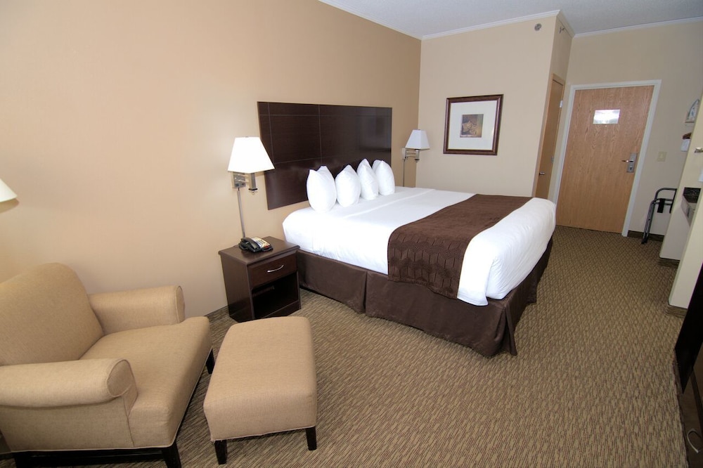 Rock Island Inn & Suites