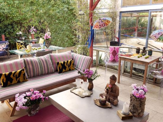 Lucky's Guest House