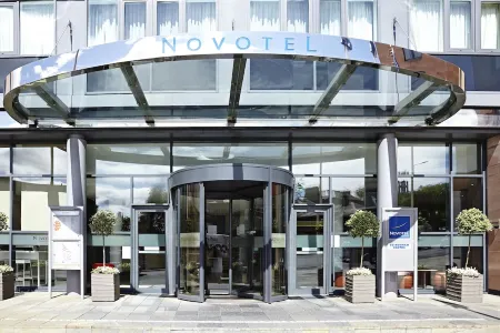 Novotel Edinburgh Centre Отели в г. Эдинбург