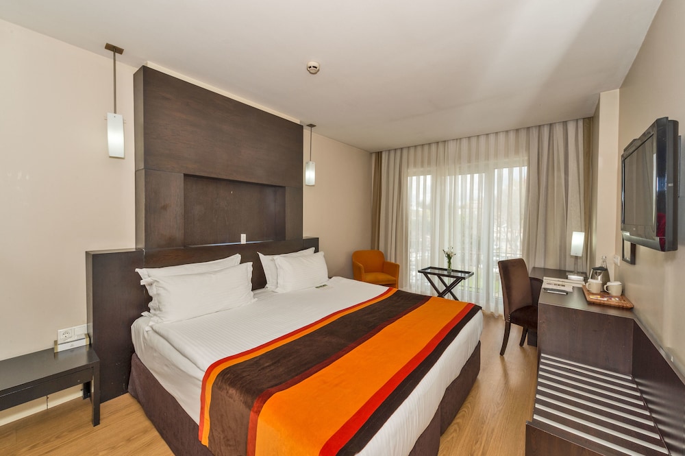 Hotel Beyaz Saray (The Hotel Beyaz Saray)