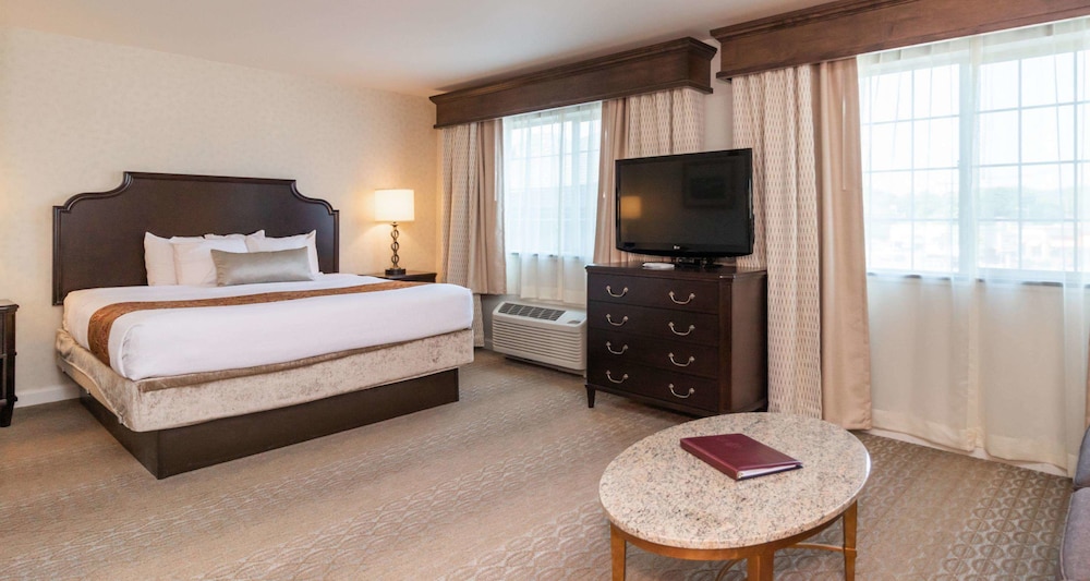 Best Western Plus Vineyard Inn & Suites