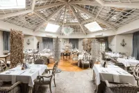 Hout Bay Manor Hotels in Llandudno