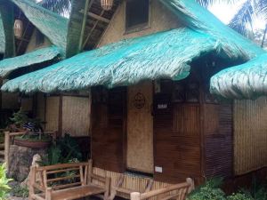 Bahay Kawayan Backpackers Inn