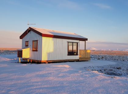 Hekla Cabin 1 Volcano and Glacier View