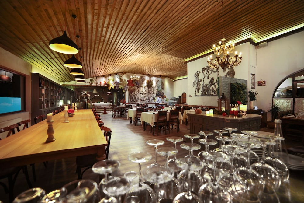 Vinifera Hotel Yedi Bilgeler Vineyards