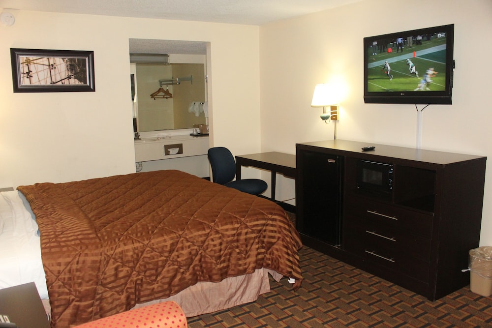 Americas Best Value Inn - Fredericksburg North