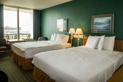 Baymont by Wyndham Fargo Hotels in Moorhead