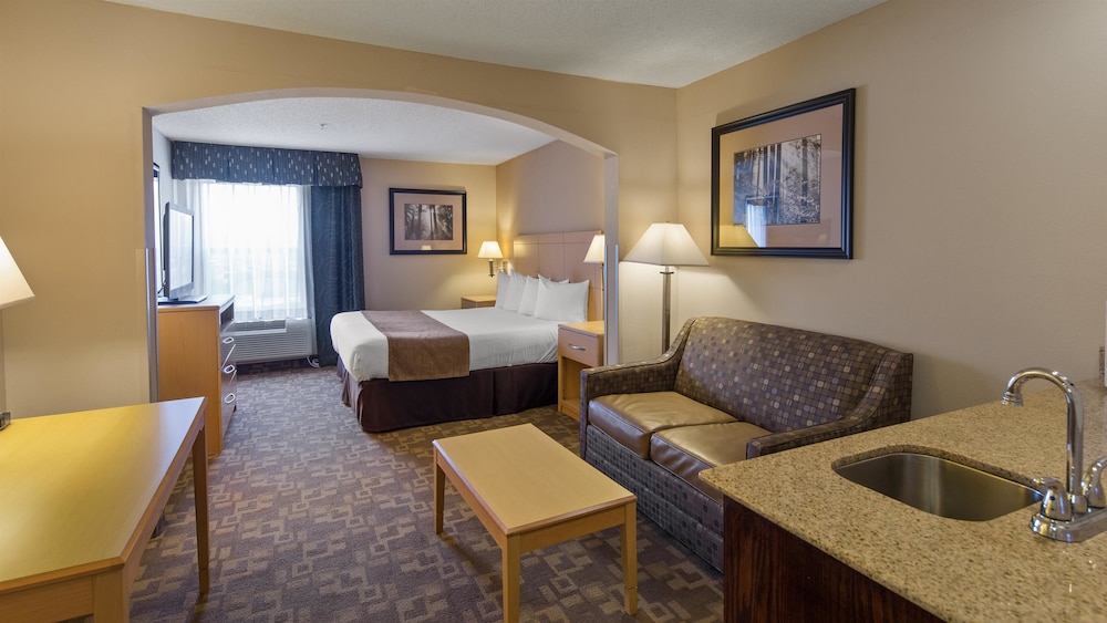 SureStay Plus Hotel by Best Western Roanoke Rapids I-95