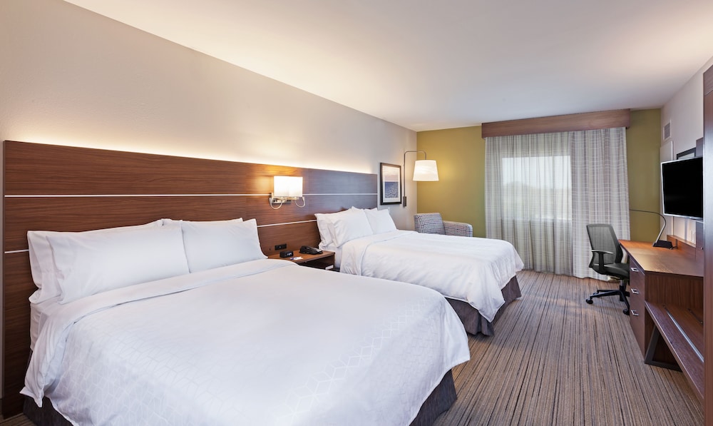 Holiday Inn Express & Suites Lenexa - Overland Park Area, an Ihg Hotel