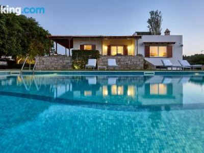 BlueGreen Villa