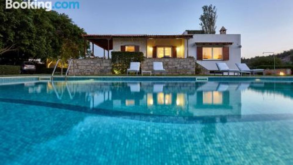 BlueGreen Villa