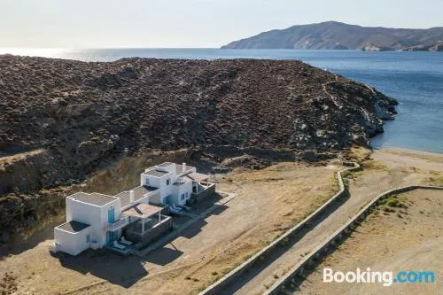 Eneos Kythnos Beach Villas-Elegant and Comfort Villas - Boutique
