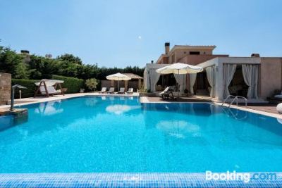 Outdoor Swimming Pool #Luxlikehome - Villa Sanni La Stella Photo
