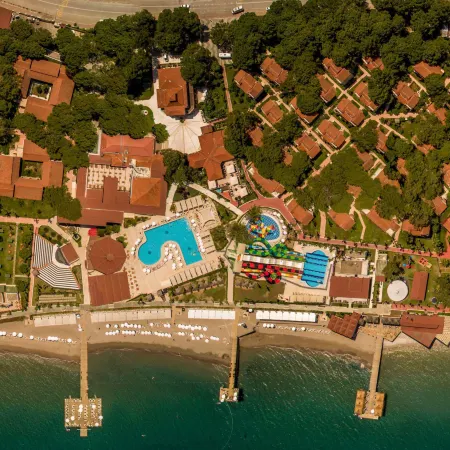 Crystal Flora Beach Resort - Ultimate All Inclusive Отели рядом с достопримечательностью «Пляж Бельдиби»