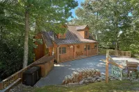 Cherokee Winds 2 Bedroom Cabin by RedAwning