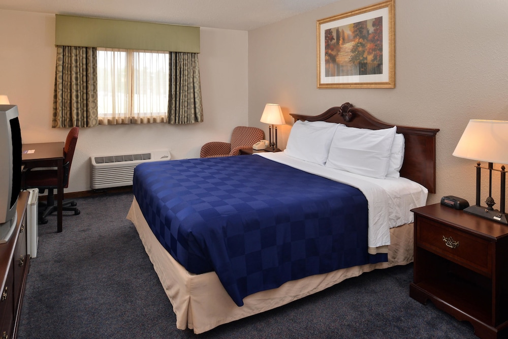 Americas Best Value Inn Marquette