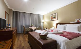 Hotel Grand Pyeongtaek Lake
